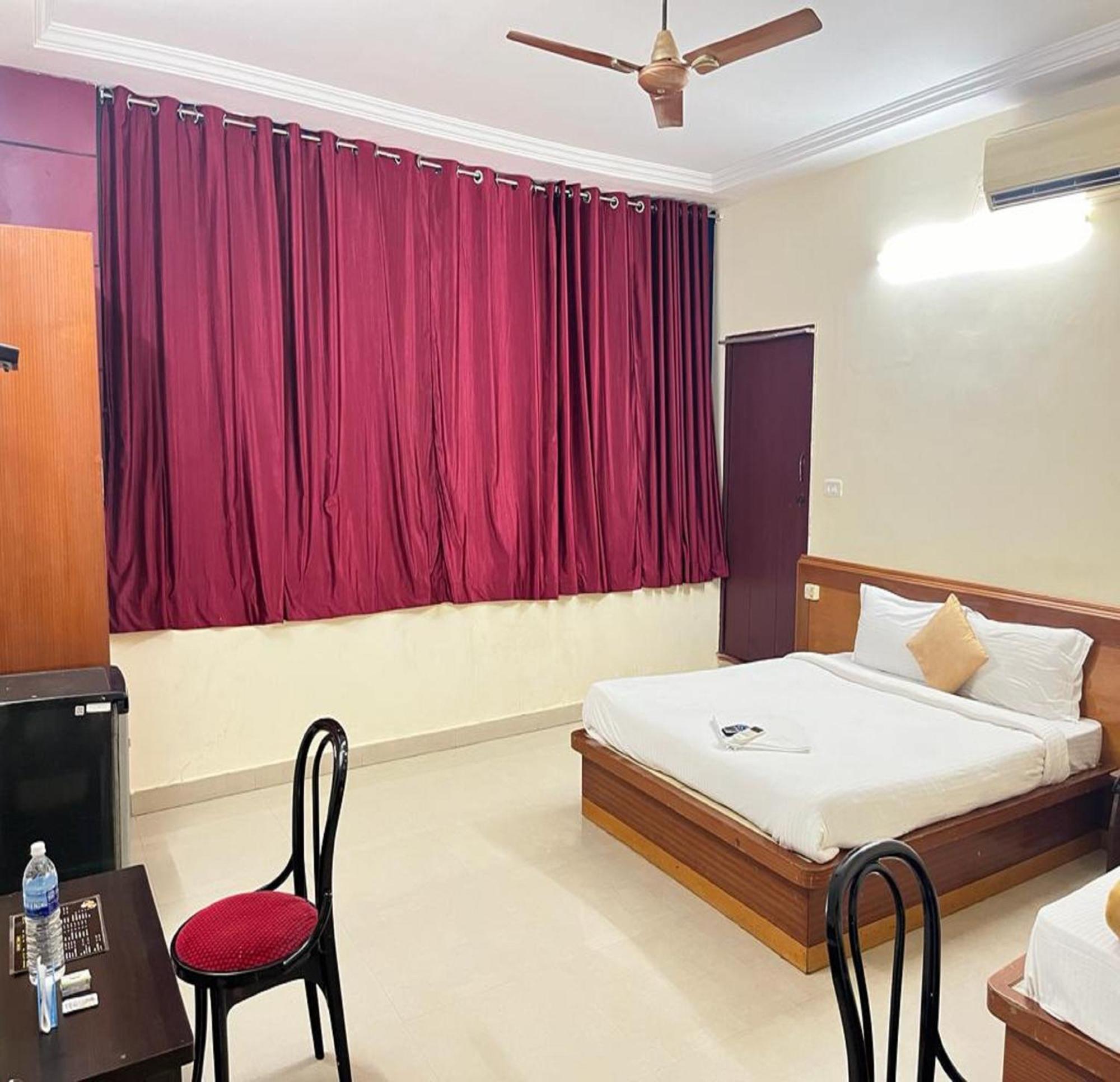 ซิตี้ บิซิเนสโฮเต็ล Bed & Breakfast ปอนดิเชอรี ภายนอก รูปภาพ