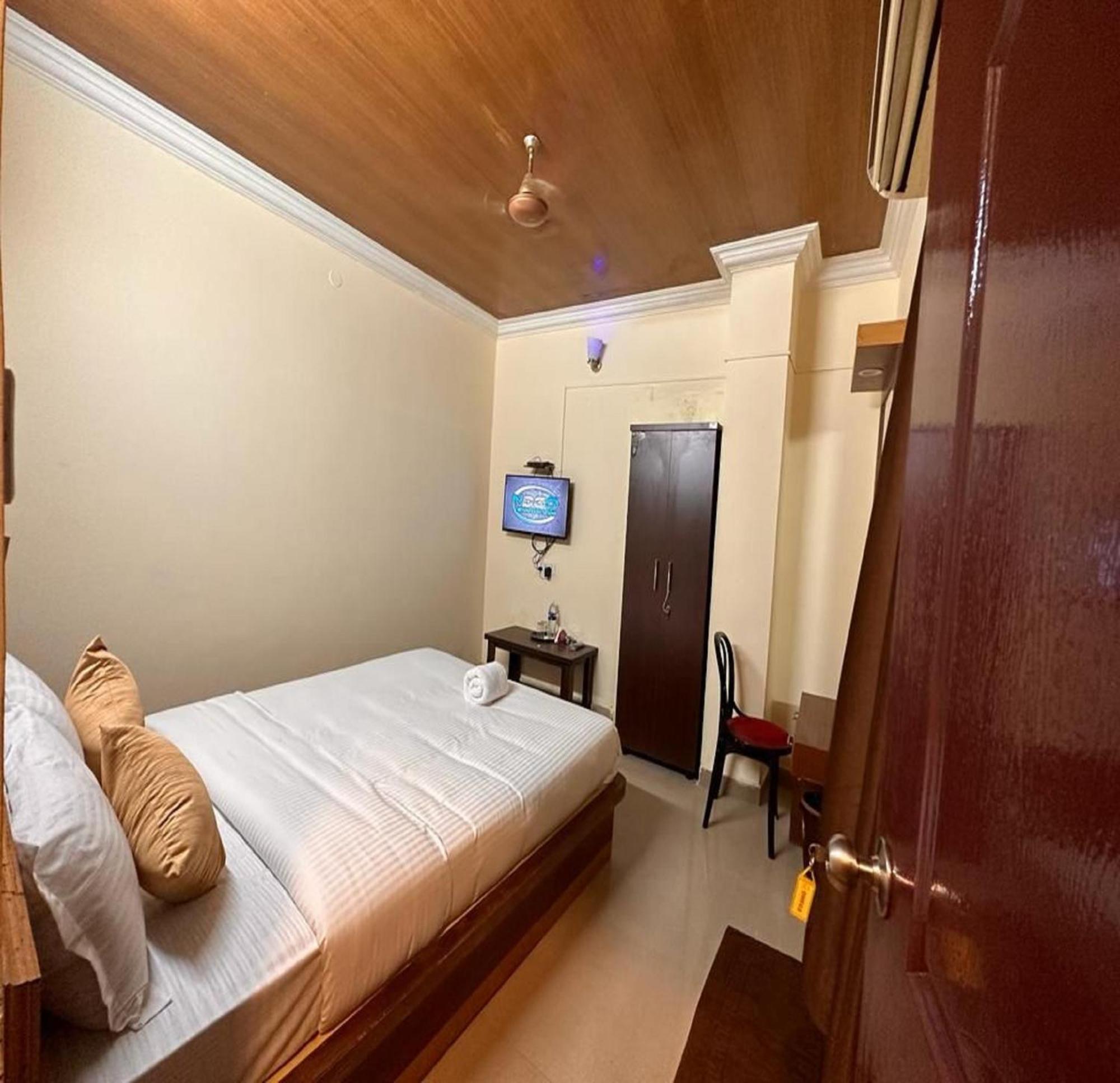 ซิตี้ บิซิเนสโฮเต็ล Bed & Breakfast ปอนดิเชอรี ภายนอก รูปภาพ